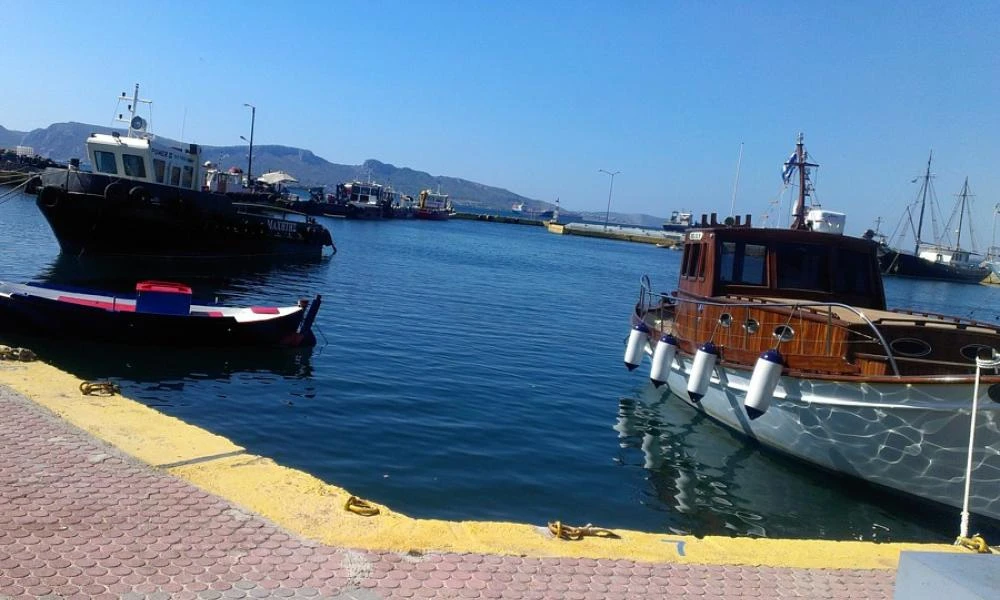 Ελευσίνα: Βρέθηκε νεκρός 60χρονος άντρας- Έχασε τις αισθήσεις του και έπεσε στη θάλασσα